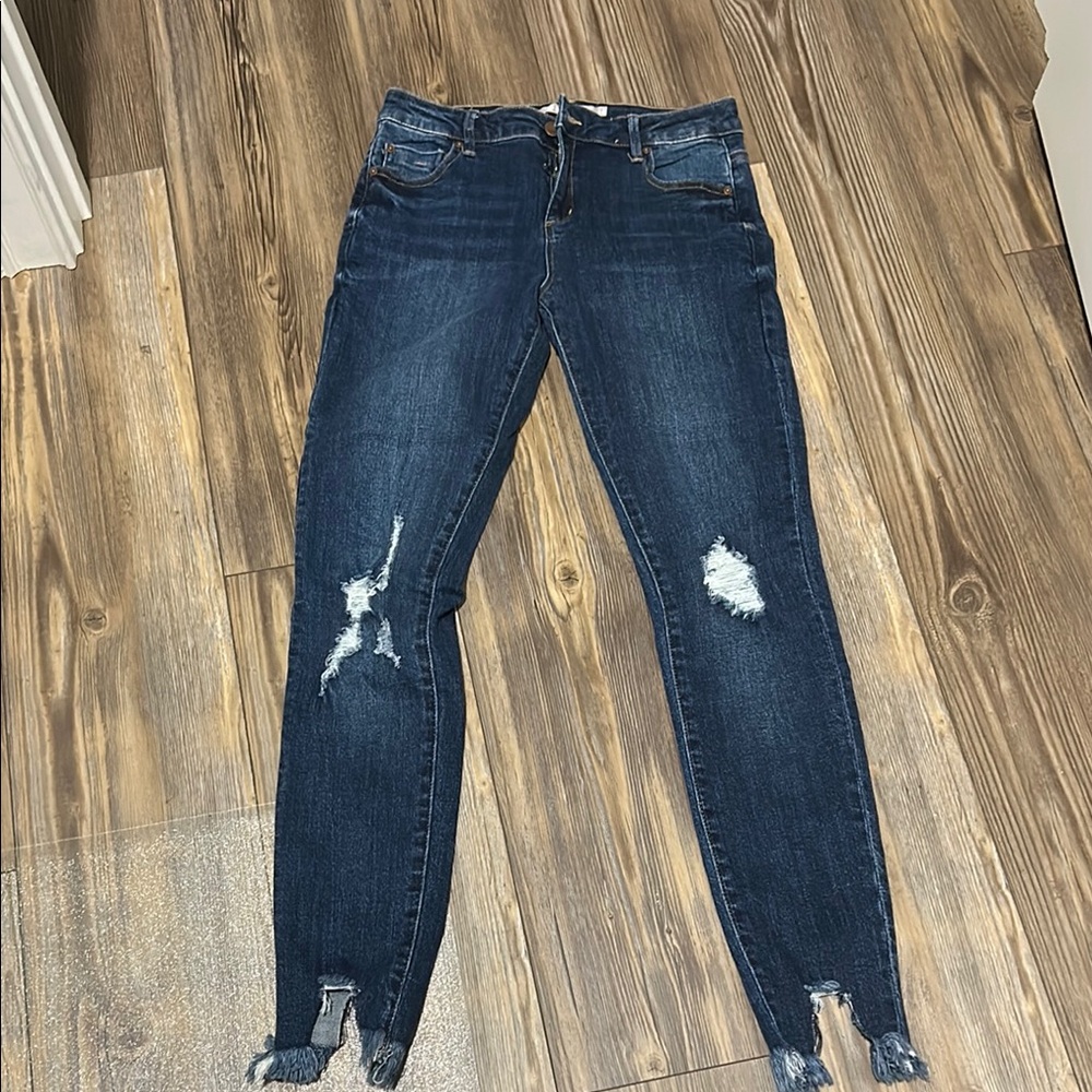 Distressed Dark Wash Skinny Jeans